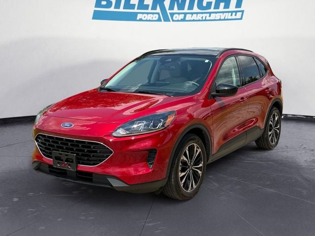 2022 Ford Escape SE in Red Metallic — front three-quarter view