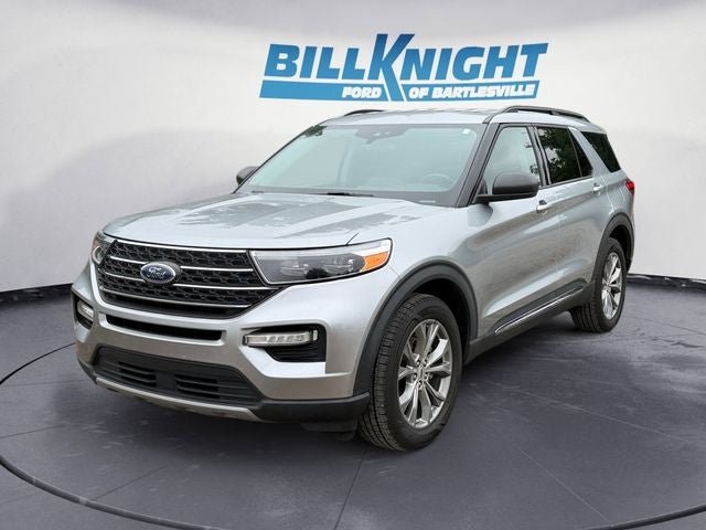 2022 Ford Explorer XLT in Iconic Silver Metallic — front three-quarter view