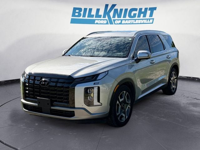 2024 Hyundai Palisade Limited in Typhoon Silver — front three-quarter view
